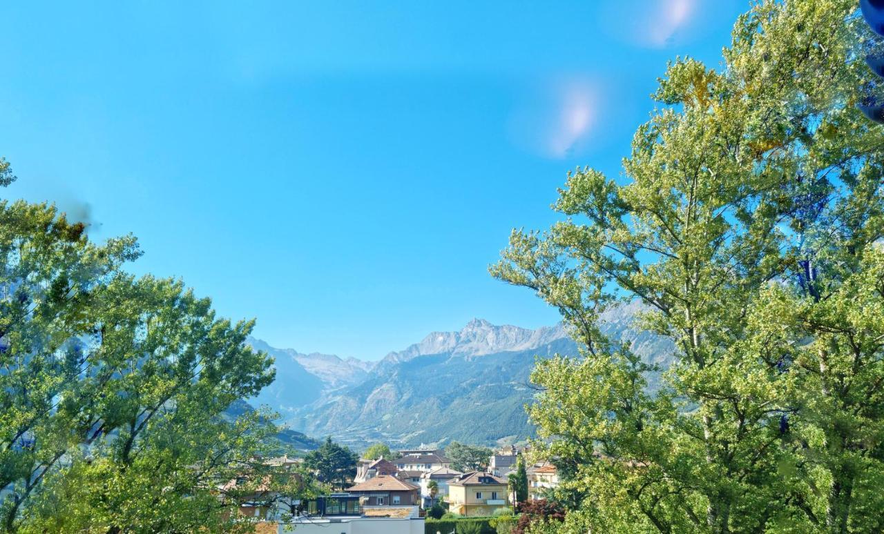 Bergblick Apartment In Zentrumsnaehe Mit Garage Merano Ngoại thất bức ảnh